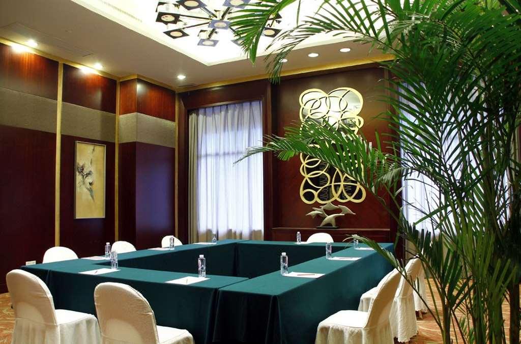 Grand Oriental Hotel Ντονγκουάν Ανέσεις φωτογραφία