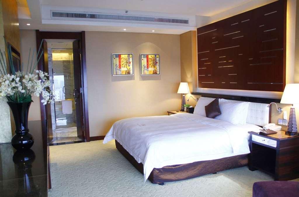 Grand Oriental Hotel Ντονγκουάν Δωμάτιο φωτογραφία
