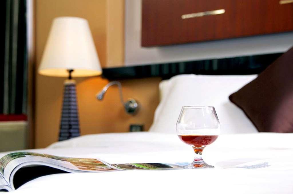 Grand Oriental Hotel Ντονγκουάν Δωμάτιο φωτογραφία