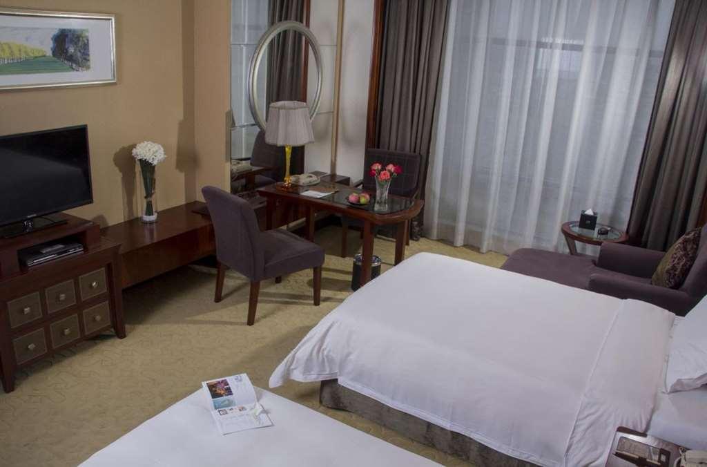Grand Oriental Hotel Ντονγκουάν Δωμάτιο φωτογραφία